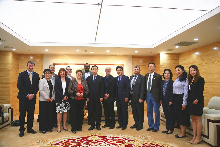 1510641904874836.jpg 5.新西兰梅西大学代表团到北京语言大学进行访问.jpg